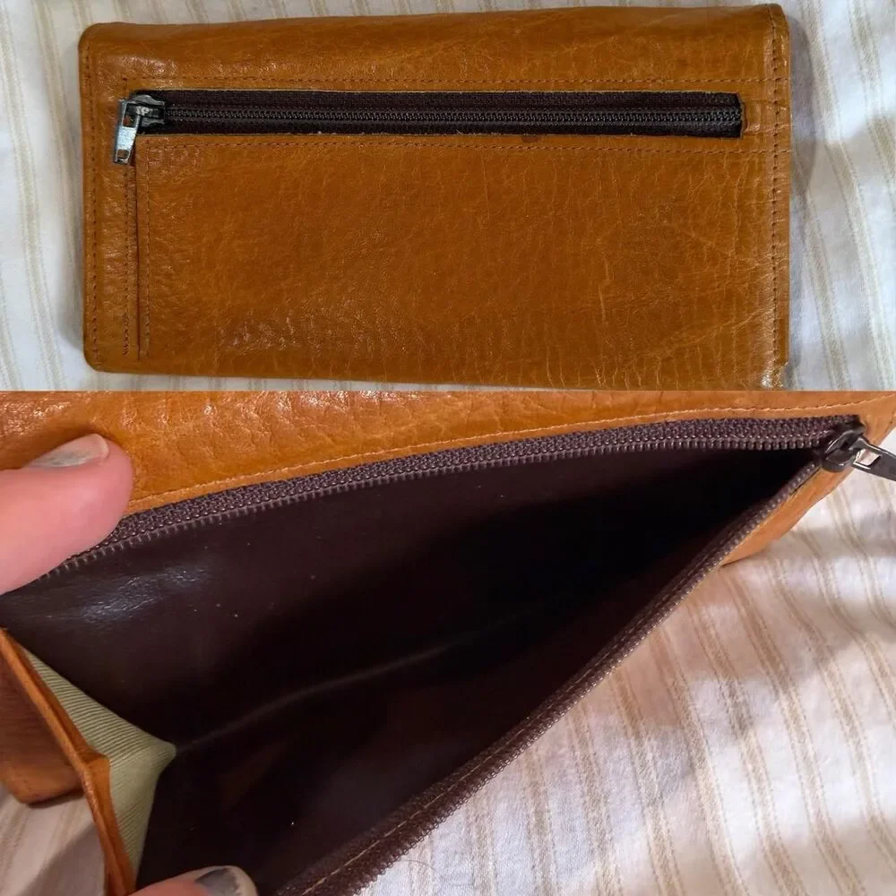 Vintage tan leather trifold envelope wallet
